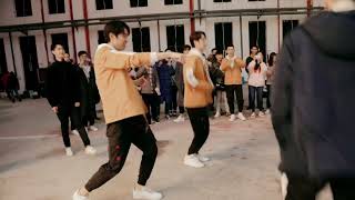 Wang Yibo  dance battle with cast of Gank Your Heart © 一颗大大菜菜瓜 [upl. by Karry747]